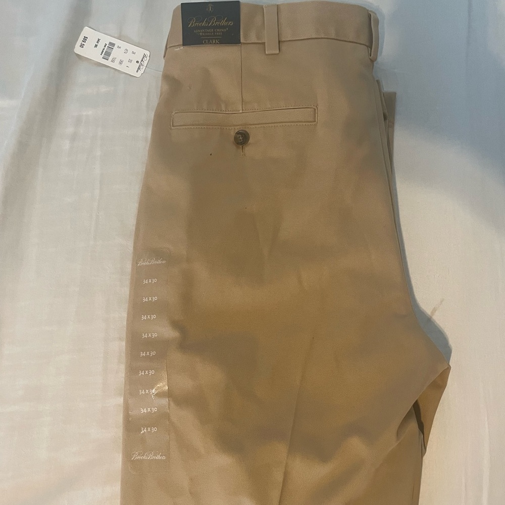 Brooks brothers advantage chino Clark W34/L30. BNWT
